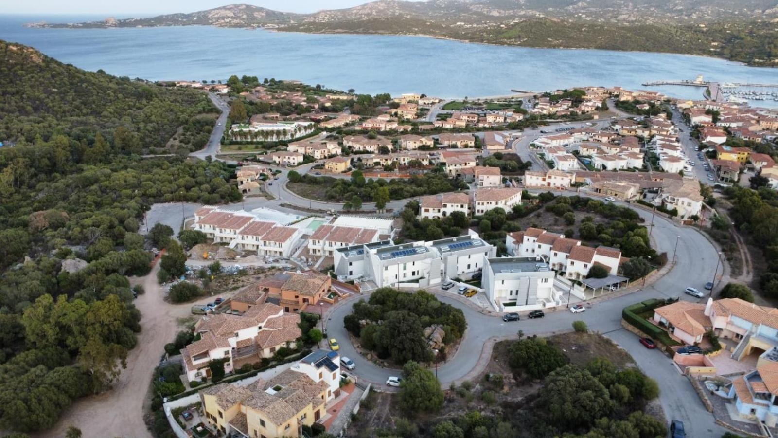 Mt Consulting Vacanze Cannigione Eksteriør billede